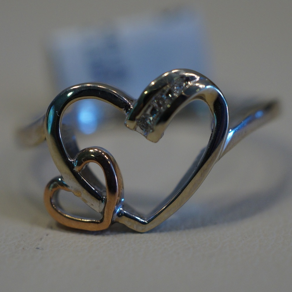 10KTT Gold Genuine Diamond 2 Heart Shaped Ring